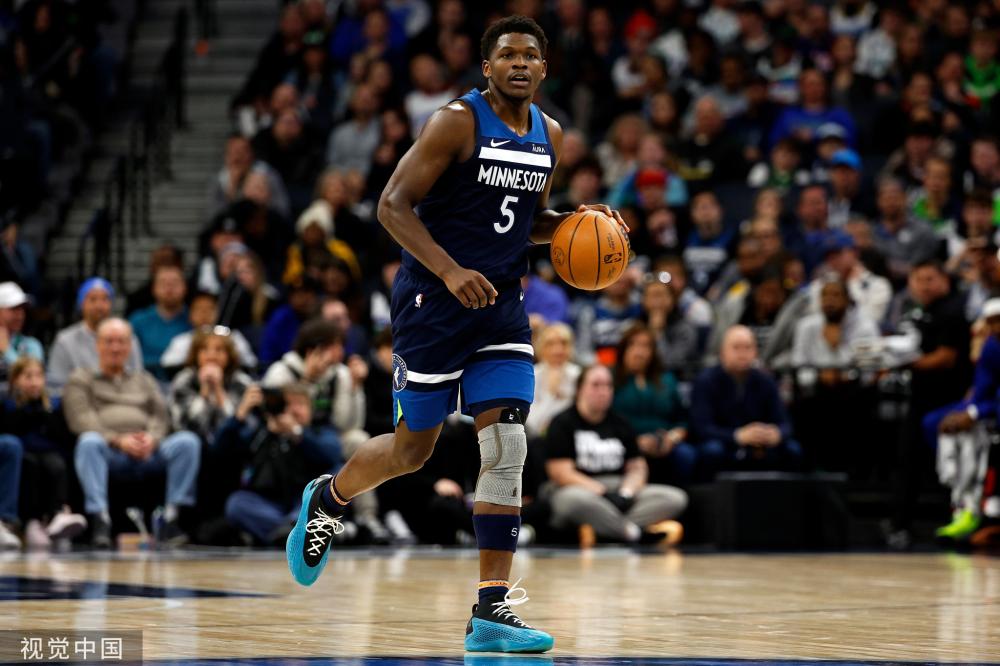 他让一切看 他让一切看