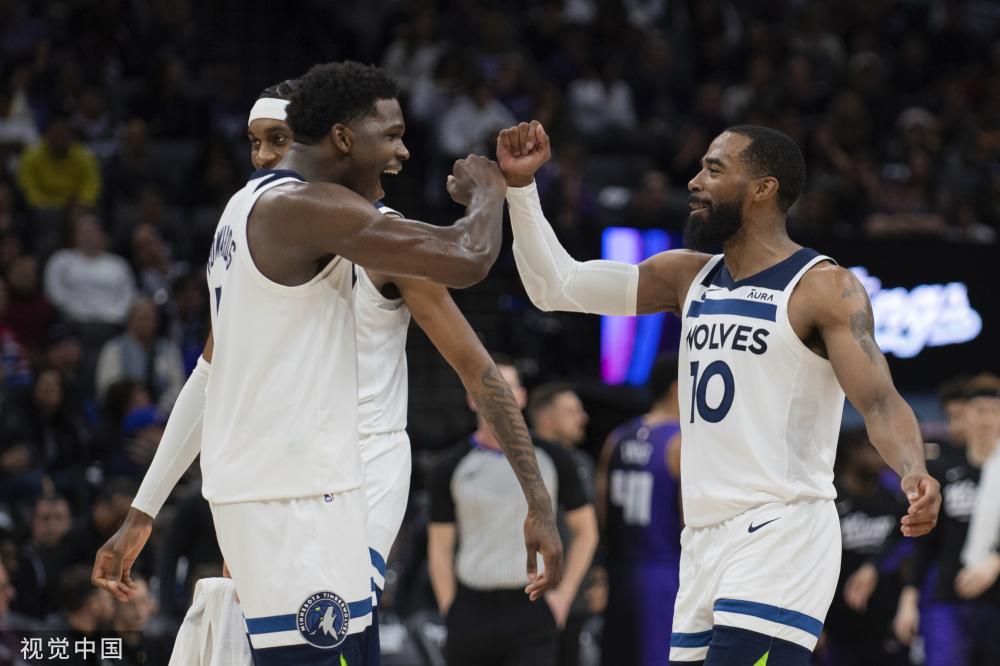 一动都备受 一动都备受