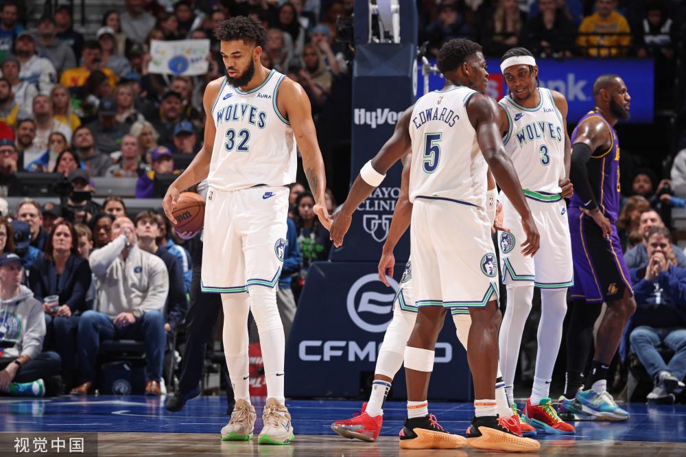 再次给我们 再次给我们